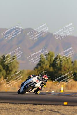 media/Nov-19-2023-CVMA (Sun) [[1f3d1b7ccb]]/Race 18 Supersport Middleweight/